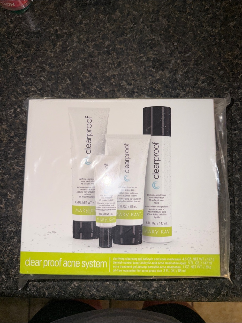 Mary Kay Clearproof Acne System - White & Lime Green